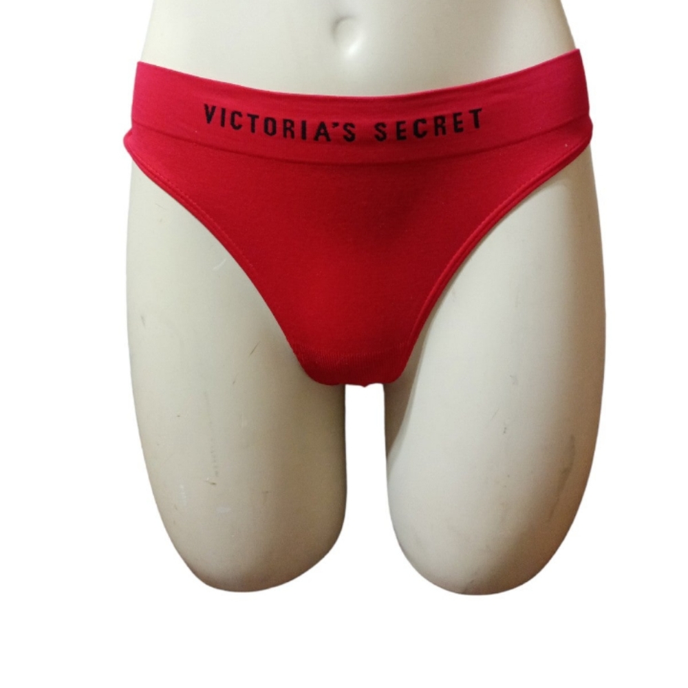 Victoria Secret Woman's Size Small Seamless Thong Panty